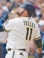 Pirates drop series' finale with Brewers
