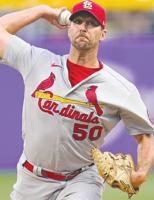 Wainwright hurls 2-hitter, Cards blank Bucs