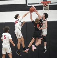 Knights surge past O's in fourth