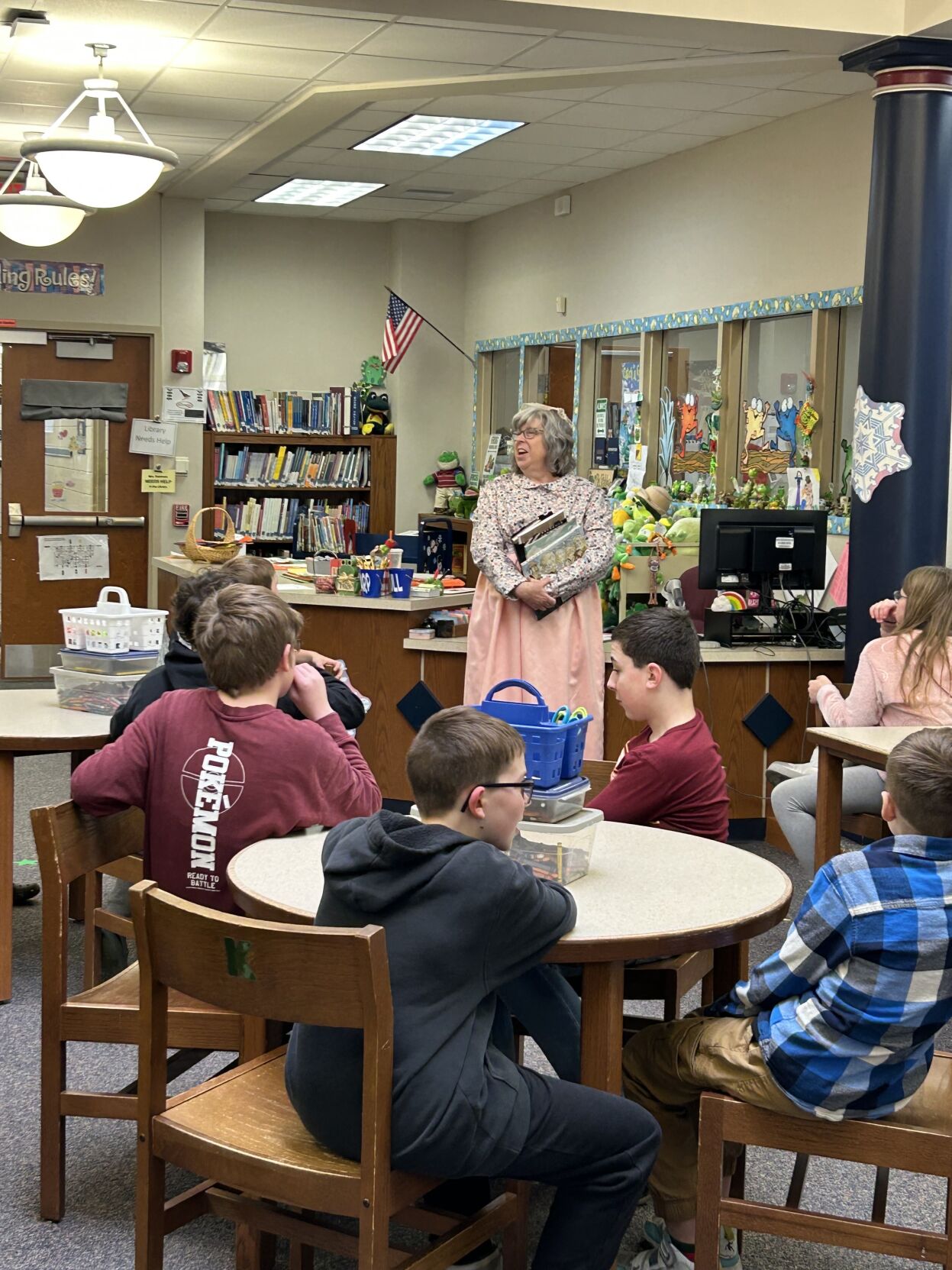 Venango DAR visits local elementary schools